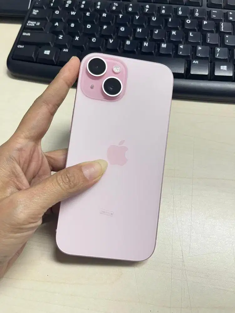 iPhone 15 128gb PINK