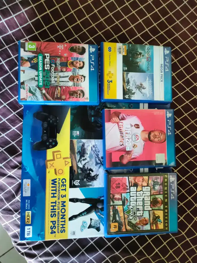 ps4 slim resmi indonesia + bluray disk