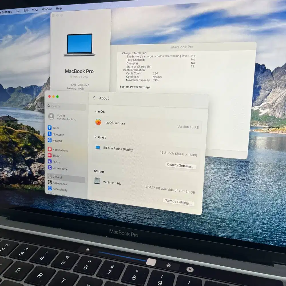 Macbook Pro 13 inch, M2 2022 RAM 8/512GB second