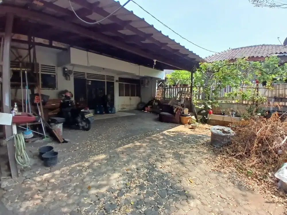 Rumah Tua Hitung Tanah di Jl. Kolonel Sugiono Cocok