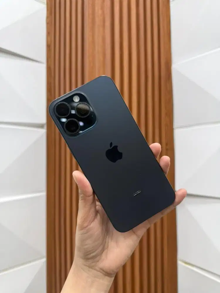 Second 15 promax 512gb blue titanium