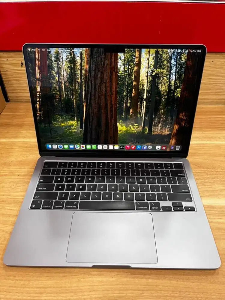 MacBook Air M2 2022 13inch 8/256GB Second