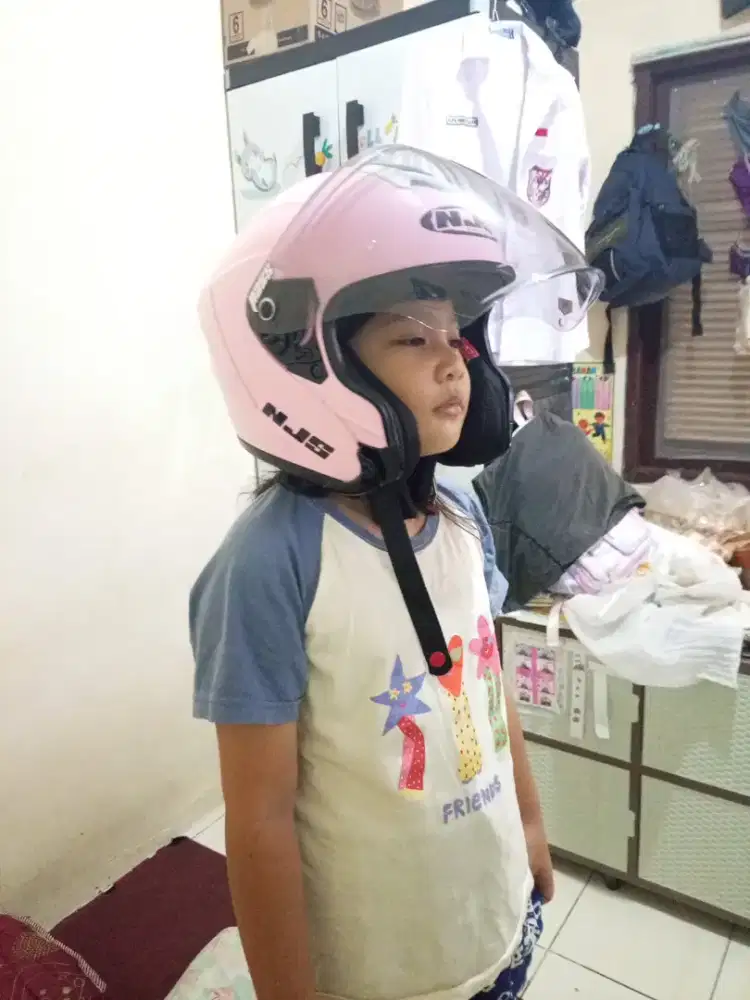 Helm njz kairoz,ukuran m