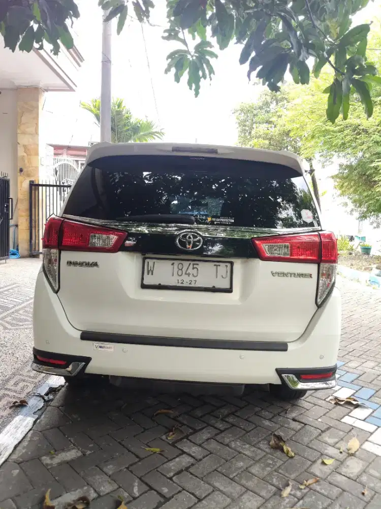 TOYOTA  INNOVA VENTURER DISEL AT 2017