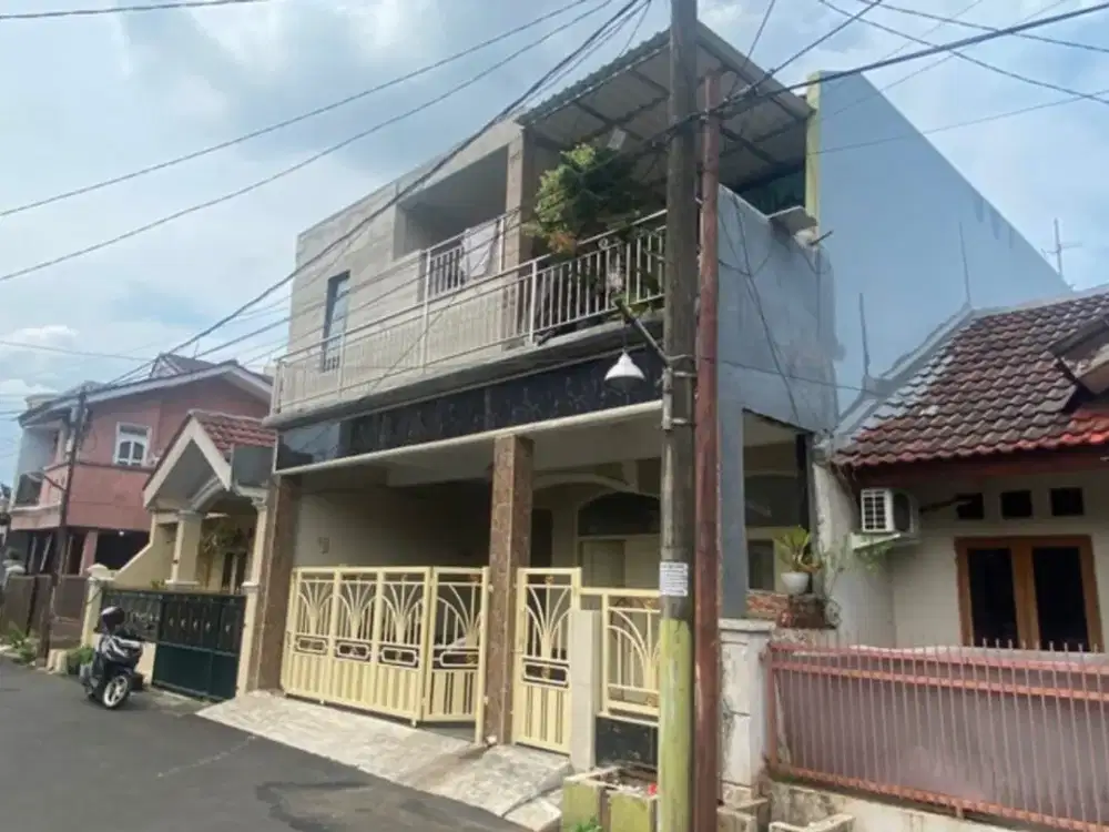 Dijual Rumah Dibawah Pasaran di Dukuh Zamrud, Bekasi Kota, 2lt, Shm, 97m - 850jt All in!