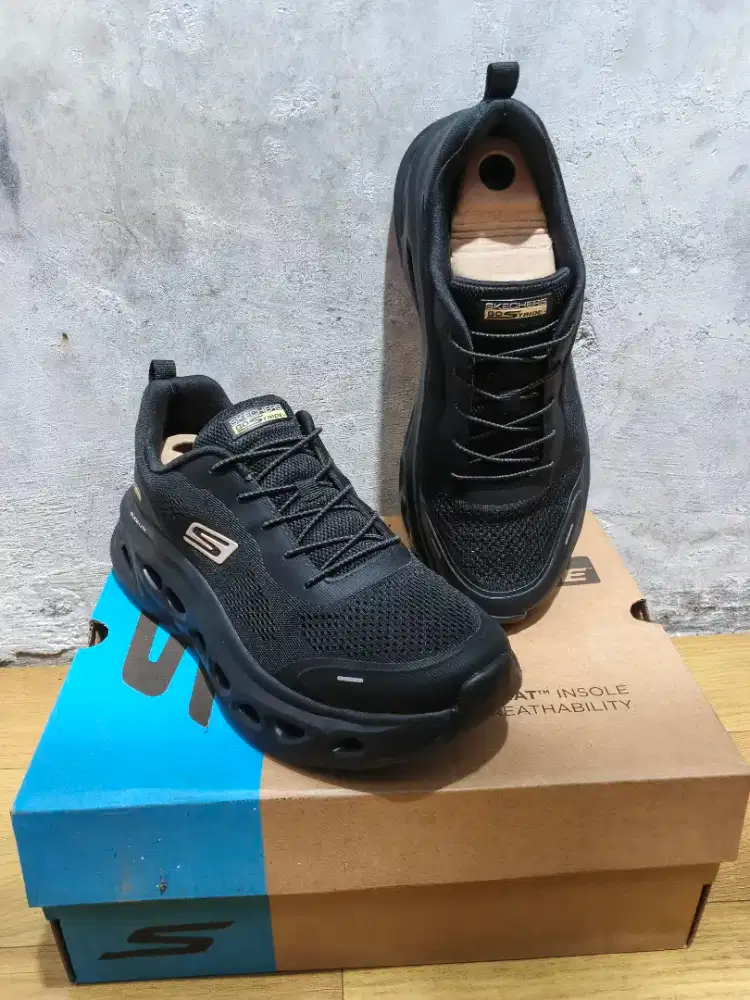 Skechers premium cushioning GLIDE Lite Pria - wanita - Black