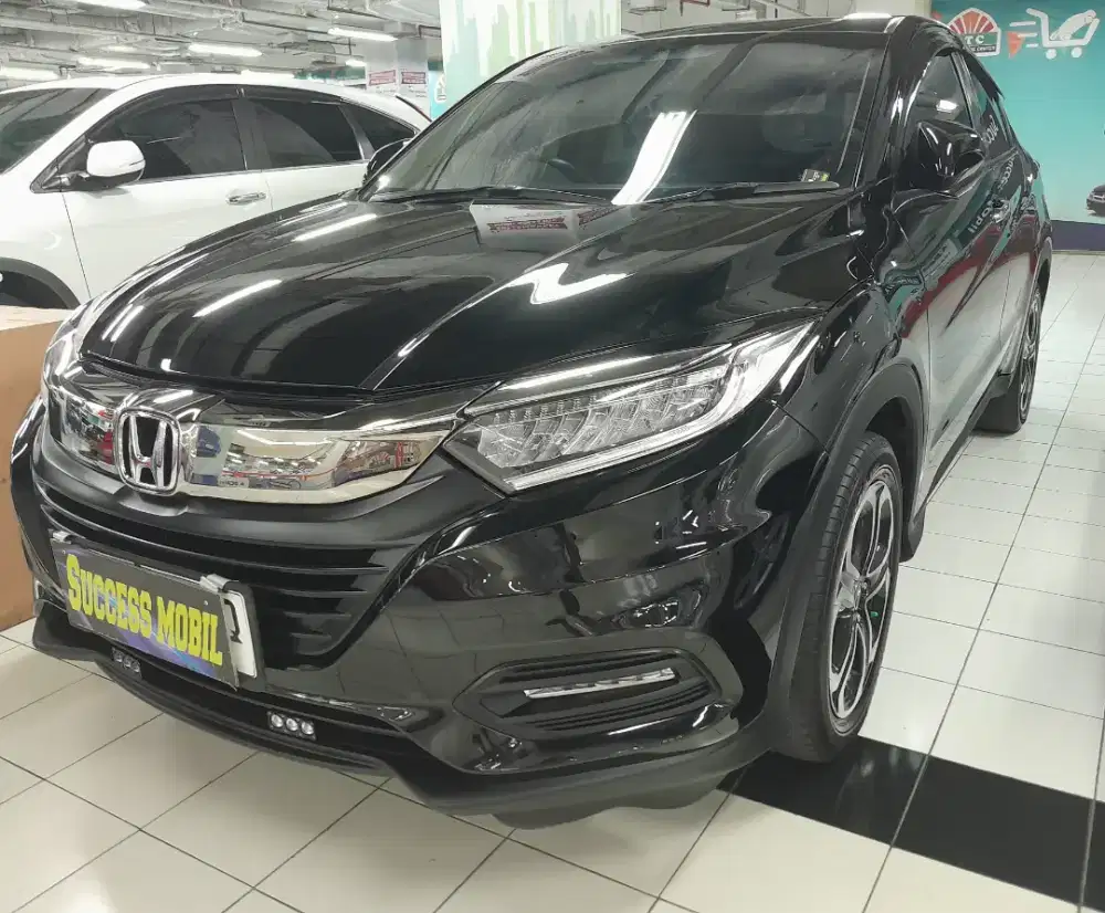 Honda HR-V  E  Hitam 2018 Automatic