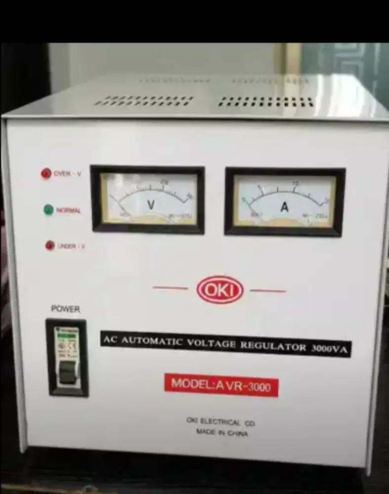 Stabiliser (AVR) OKI 3000 VA. Asli dan bekerja sempurna.Murah