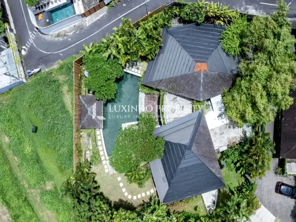 DIJUAL VILLA DENGAN 2 KAMAR TIDUR DI UMALAS