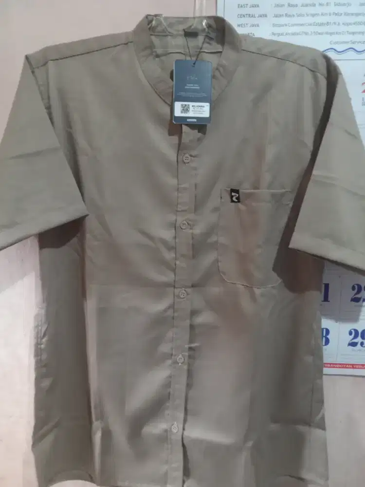 Baju kemeja koko size L