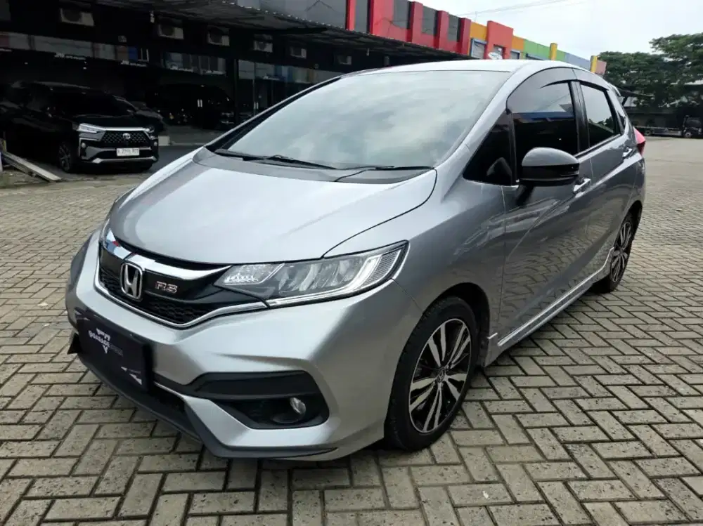 LOW KM!!! 30 RB,PRISTINE CONDITION,HONDA JAZZ RS 2019 LIKE NEW