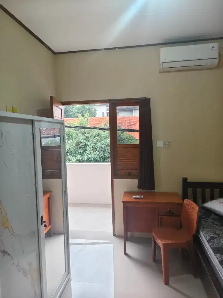 Disewakan kos teratai