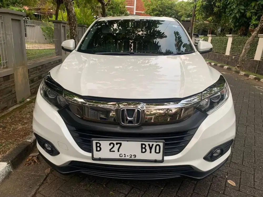 Jual Bekas HRV 1.5 E CVT 2018 Facelift Putih