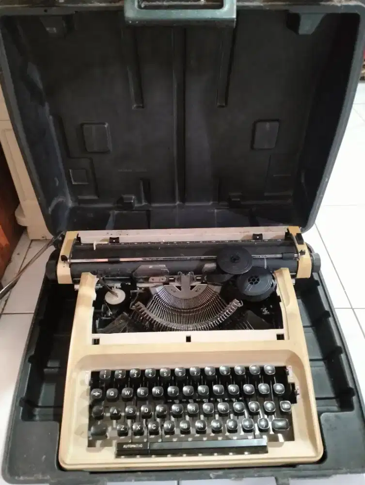 Mesin Tik Jadul