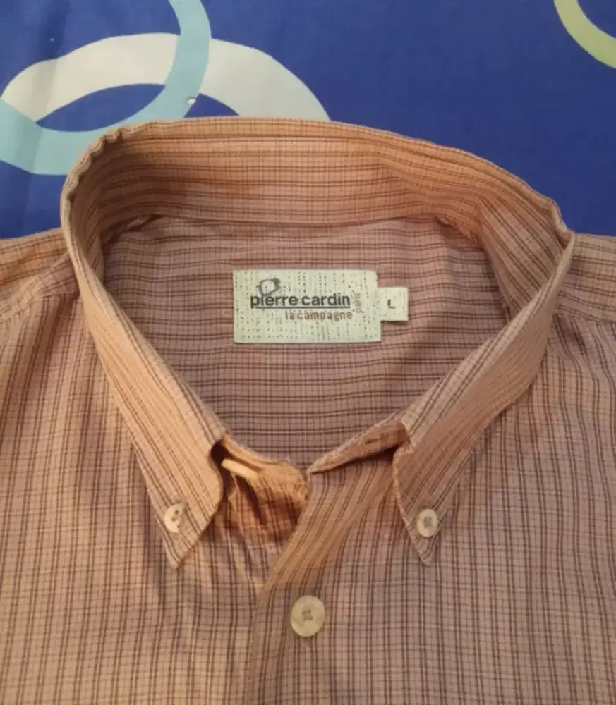 Kemeja lengan panjang