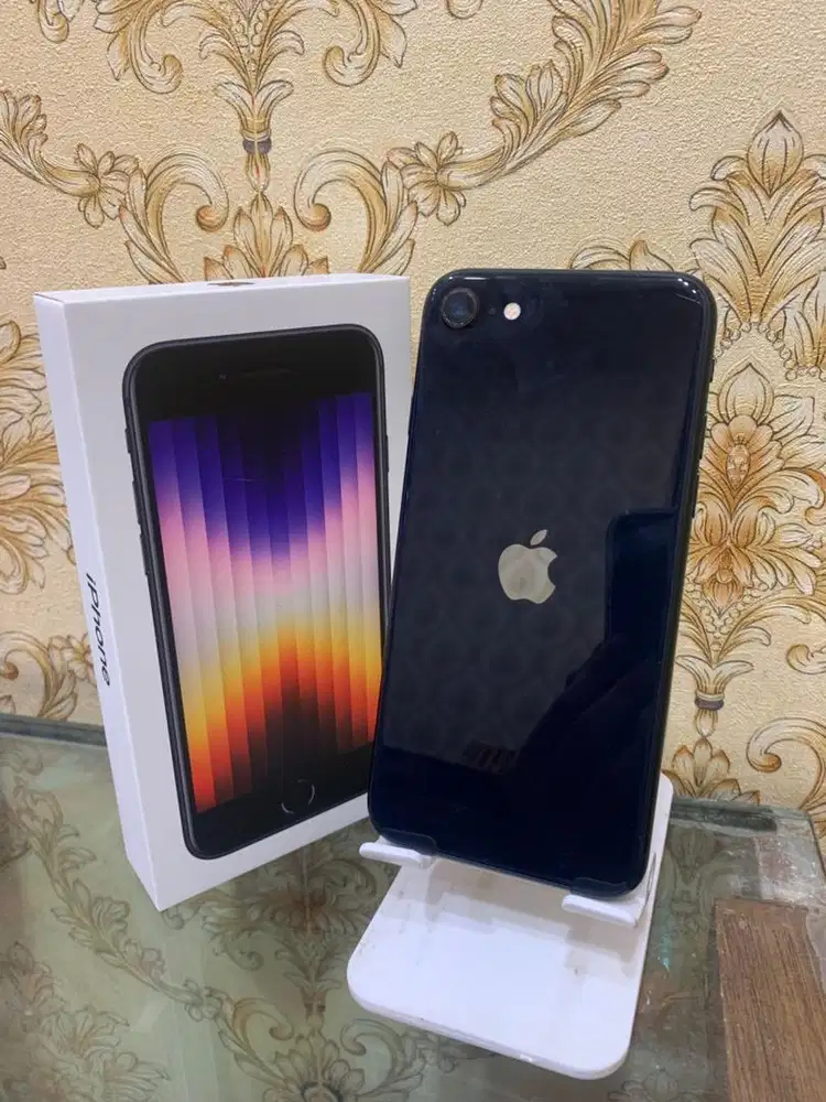 Second Like New iPhone SE 3rd Generation iBox 64 GB