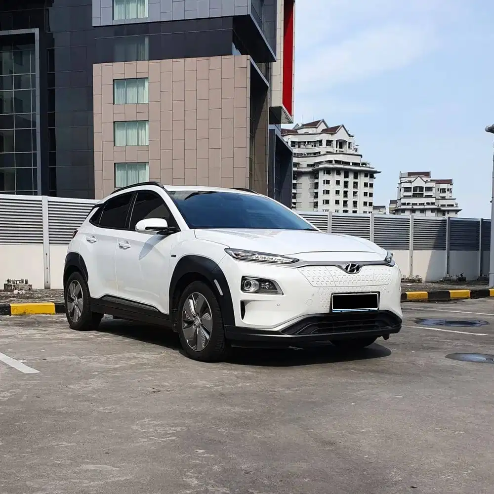 LOW KM 64 RB ! HYUNDAI KONA EV LONG RANGE 2020 PUTIH ! SERVICE RECORD