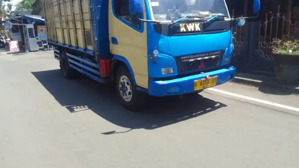Lowongan sopir truk luar kota untuk expedisi