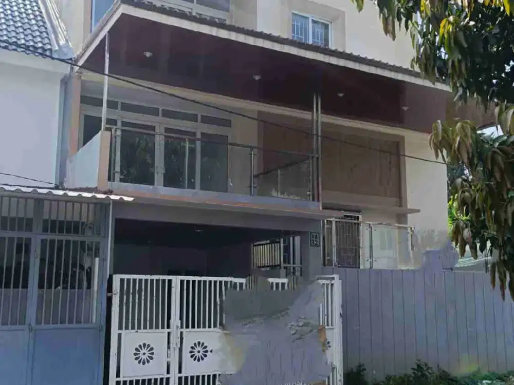 DIJUAL RUMAH TAMAN PALEM LESTARI JAKARTA BARAT