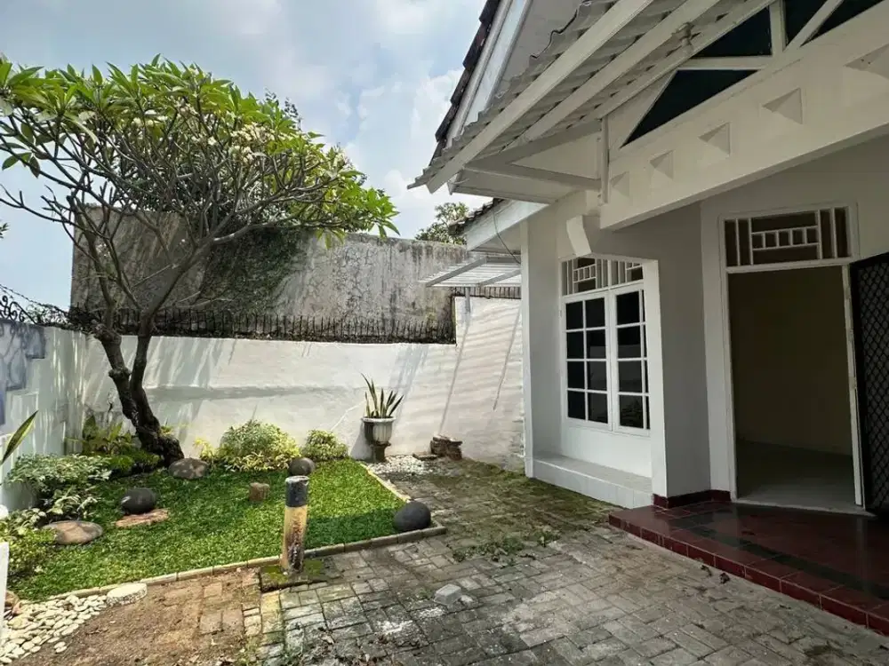 Disewakan Rumah Siap Huni Komplek Cipinang Indah 2 Jakarta Timur