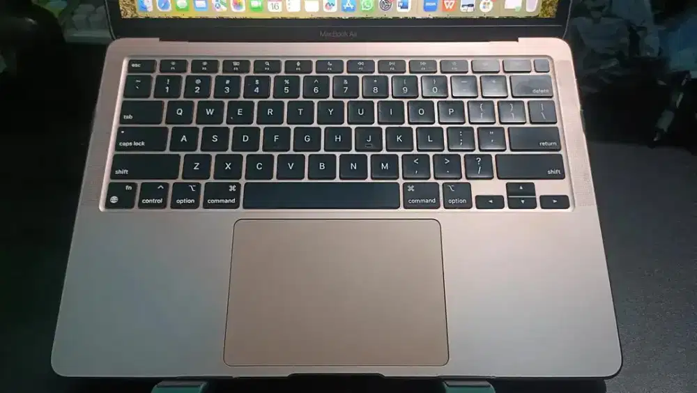 Macbook Air M1 8/256