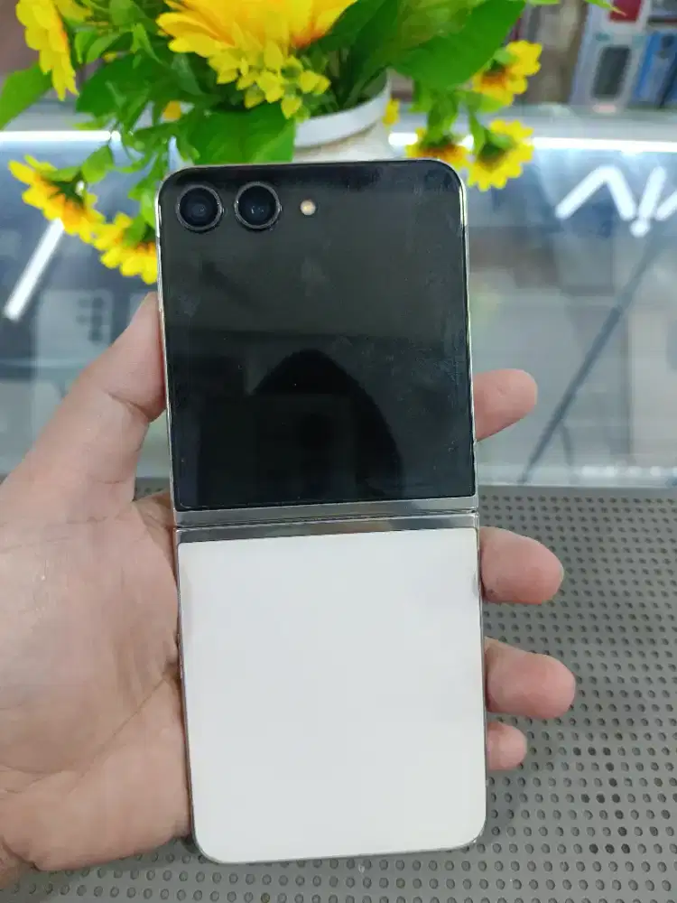 SAMSUNG GALAXY Z FLIP5 8/256GB SECOND SEIN