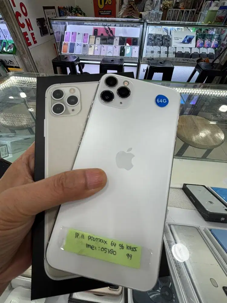 IPHONE 11 PROMAX 64GB ALL OPERATOR SILVER
