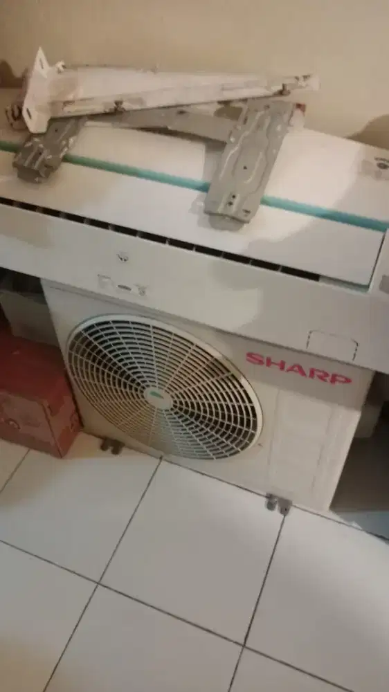 Dijual AC Sharp ½ pk