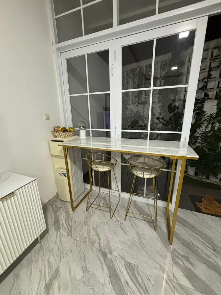 Dijual meja bar cantik