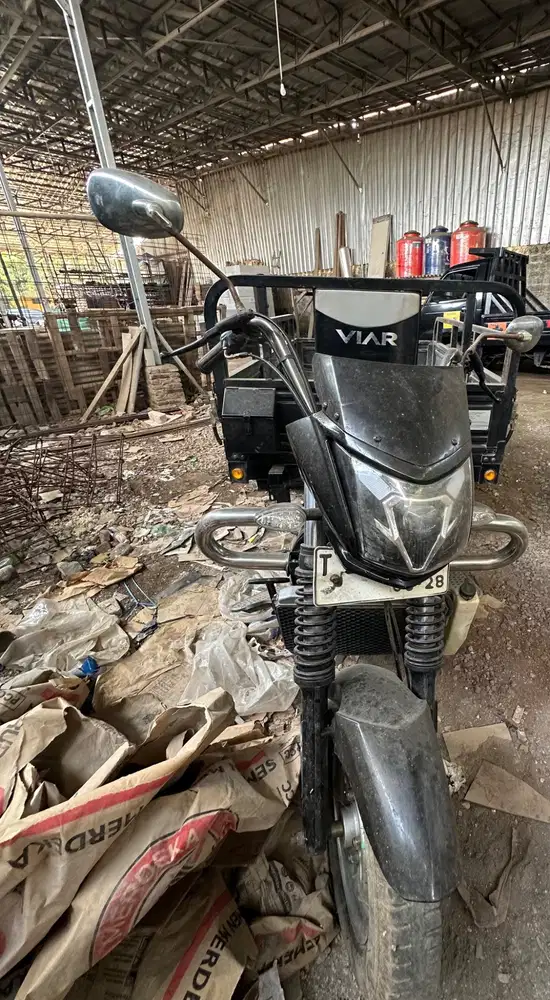 Viar v20 RL hitam 2023