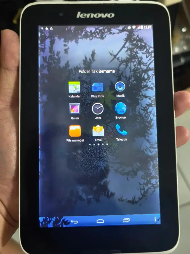 Dijual Tablet Lenovo A3300-GV Kondisi Batangan.