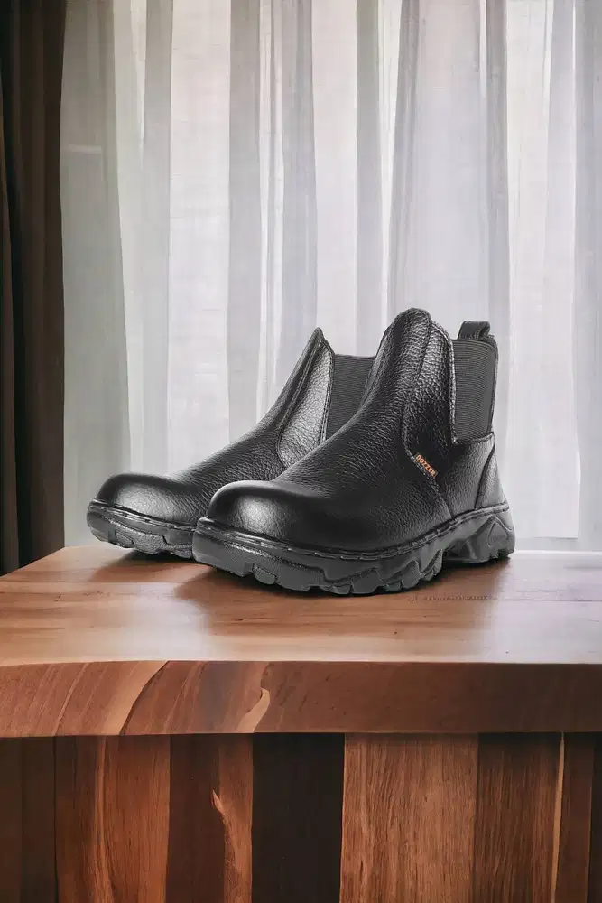 Efisien Sepatu safety industrial brand Tanjung Pinang