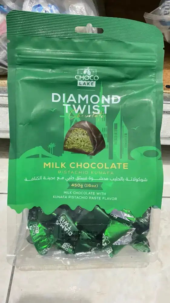 Cokelat Diamond Twist Pistachio Kunafa 450gr