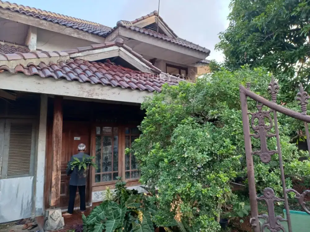 Dijual Tanah Dan Bangunan Nya Di Kebayoran Lama Jakarta Selatan