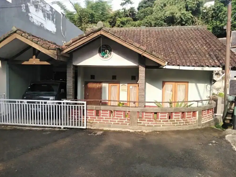 Rumah Tanah Luas 122m di Cihanjuang – Cuma 700 Jutaan! Jarang Ada!