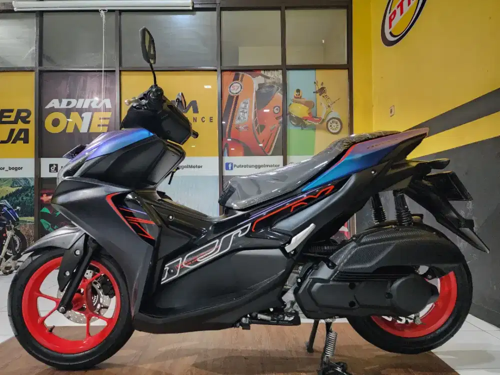 Aerox 155 vva cyber city