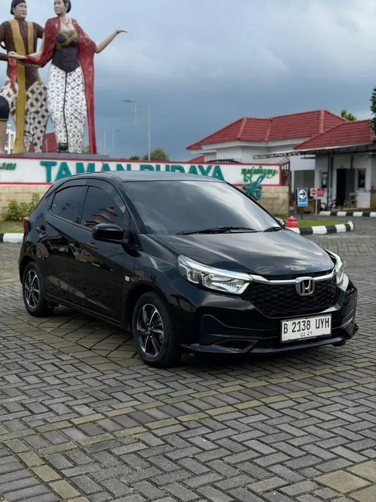 Honda Brio 1.2 Matic 2024 Istimewa seperti baru