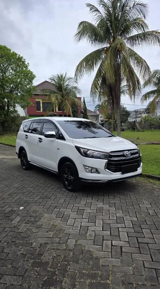 Innova Venturer 2.0 A/T