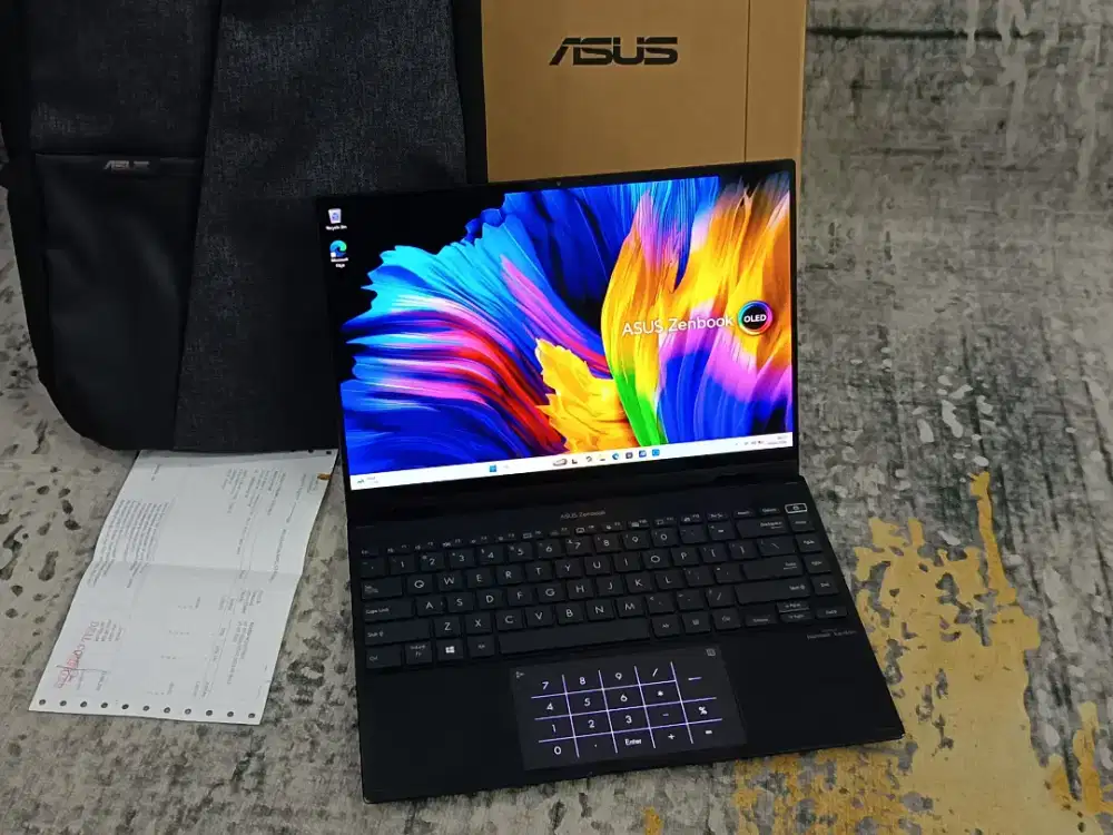 Asus ZenBook UN540 Ryzen 7-5800H 16GB 512GB OLED Touch Flip 3K 90Hz