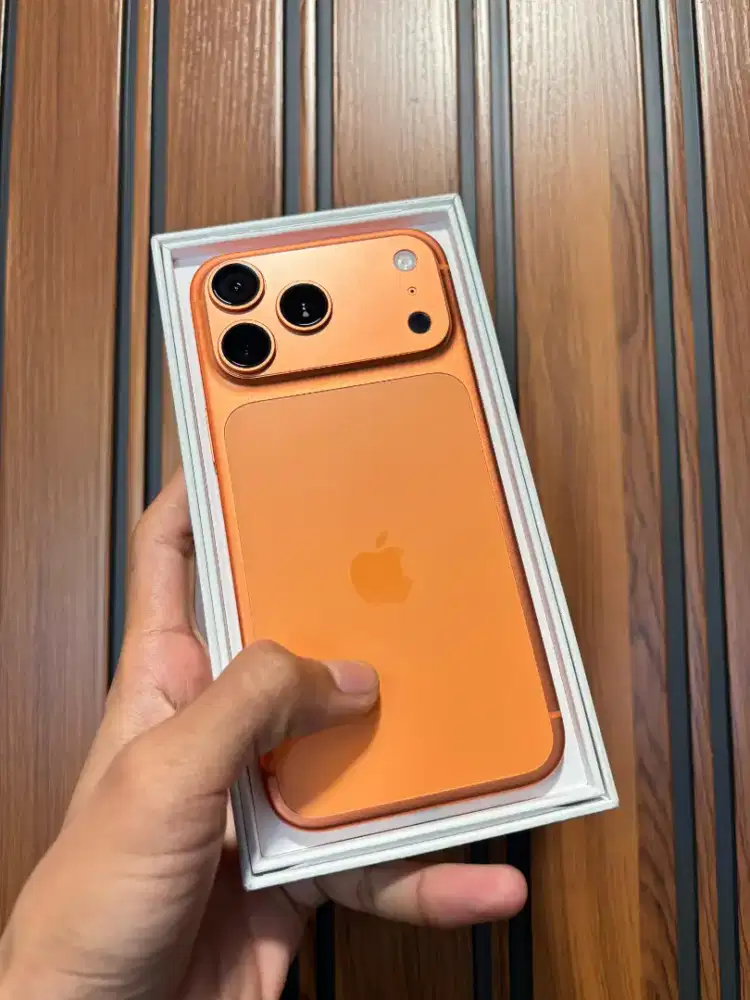 iPhone 17 pm cosmic orange 256gb iBox