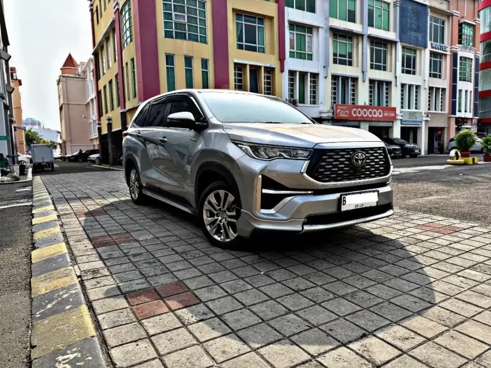 Toyota kijang Innova Zenix Q Hybrid Modelista 2023 Innova zenix Q 2023