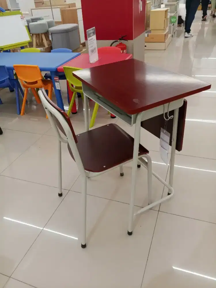 Set kursi meja sekolah