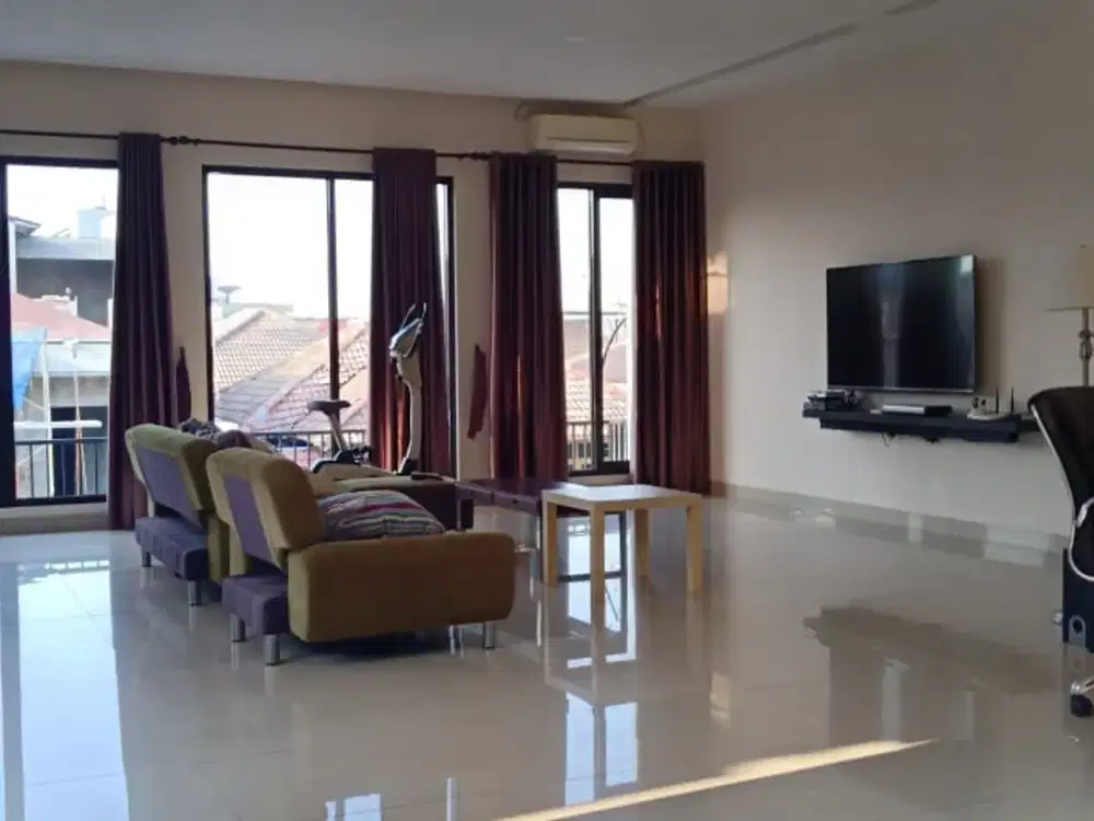 Ss.2429 - Murah !! Dijual Rumah 11 x 17 Siap Huni Jalan 3 Mobil di Janur Elok Residence Hadap Utara