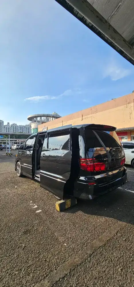 Toyota Alphard 2008 Mint condition last edition anh10