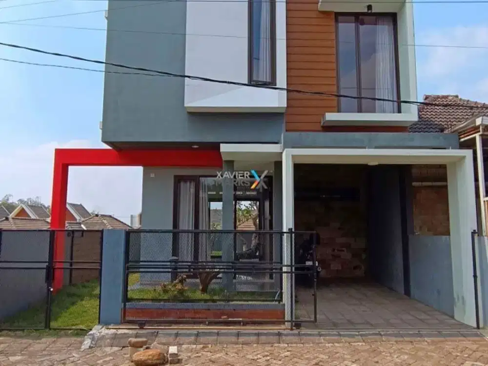 DIJUAL Rumah Modern Berkonsep Open Space Dg Rooftop dan Semi Furnish Siap Huni Dekat Pusat Kuliner dan Pusat Kota di Brawijaya Residence