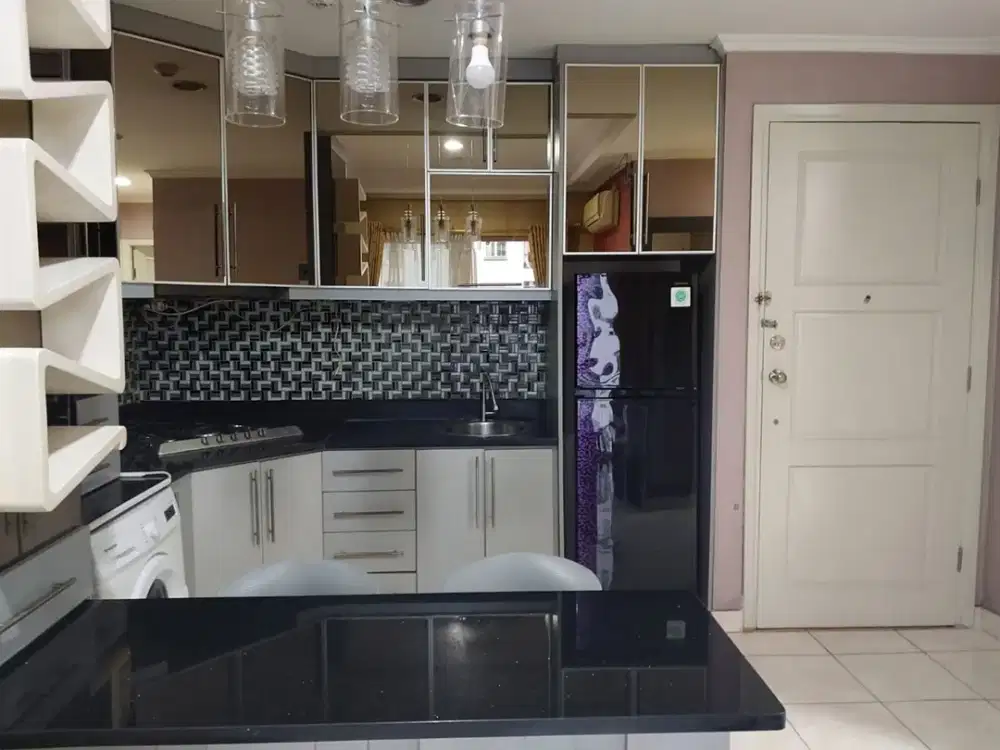 DISEWA APARTEMEN HAWAIAN BAY LANTAI RENDAH HADAP UTARA FURNISH