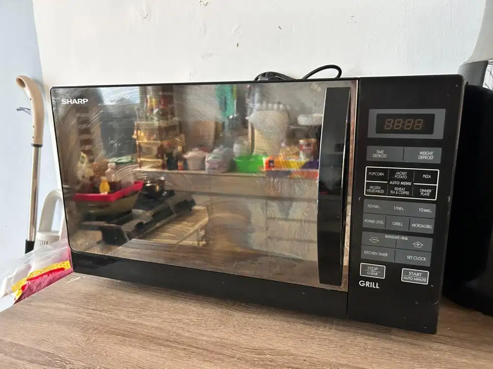 Microwave Sharp Grill Belum Pernah di Pakai