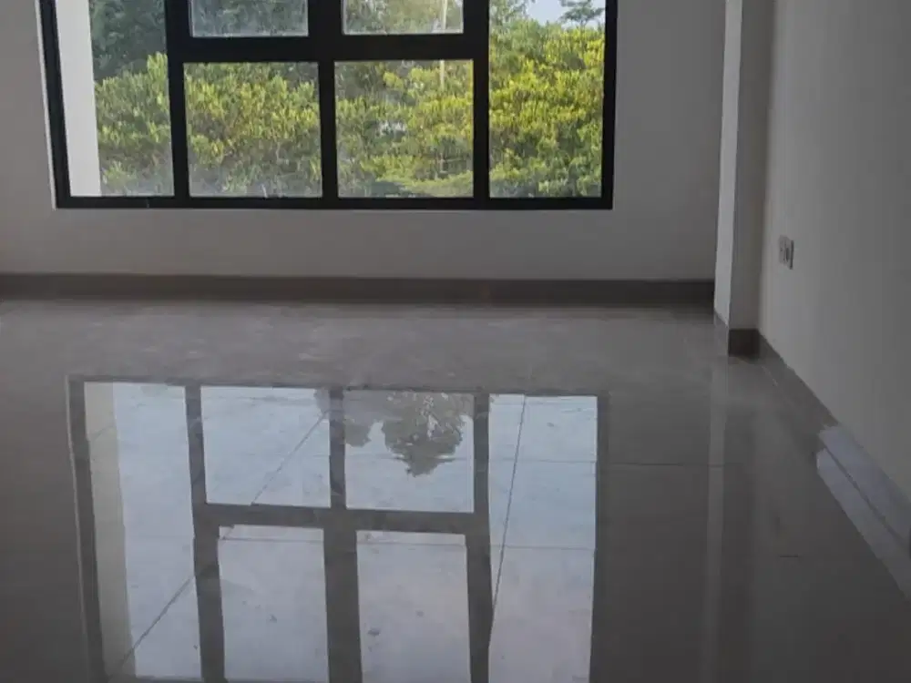 Disewakan Ruko Strategis 2 Lantai Citra 8 Jakarta Barat