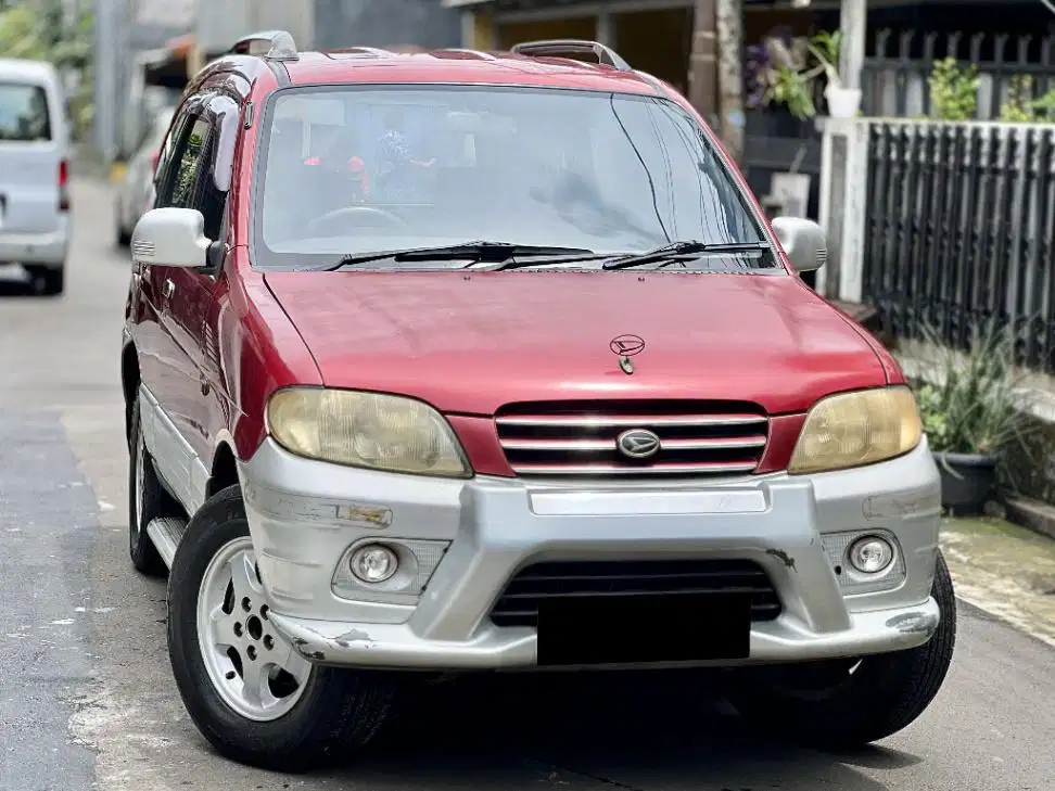 Daihatsu Taruna CSX 2000 Karbu Manual Merah Met  No Ganjil 44 Juta