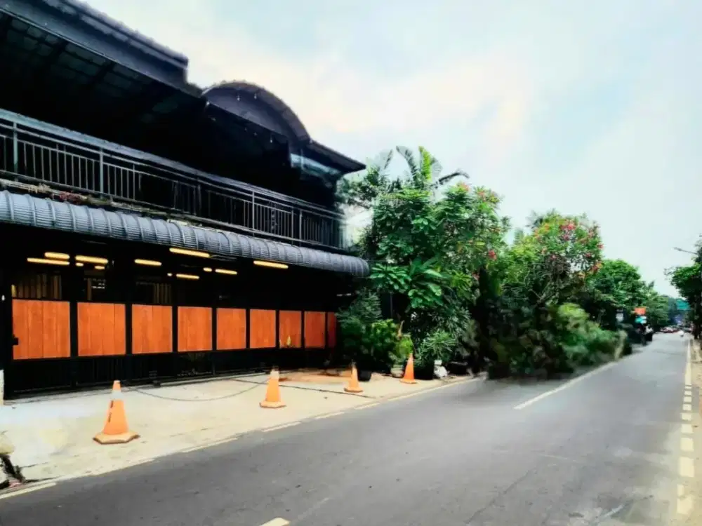 For Sale/Dijual Tempat Usaha Cocok Untuk Ruang Usaha/Kantor